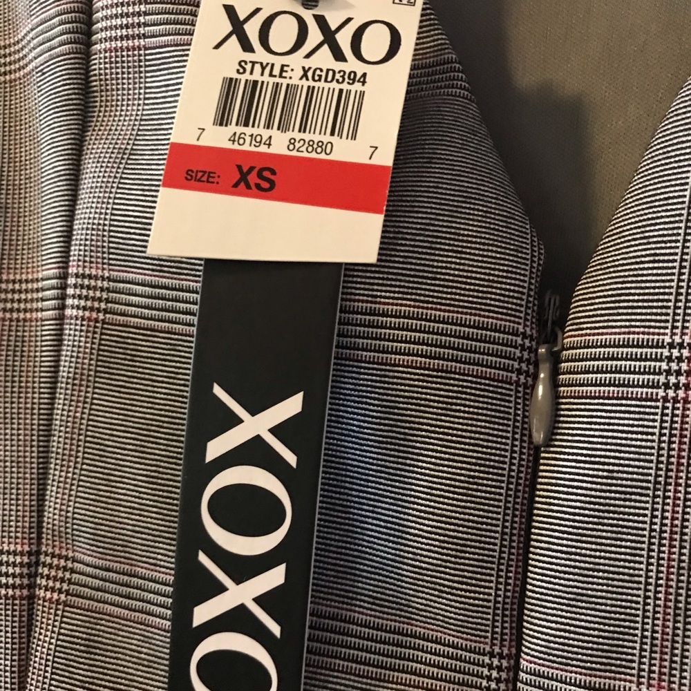 XOXO Dress - Picture 7 of 7